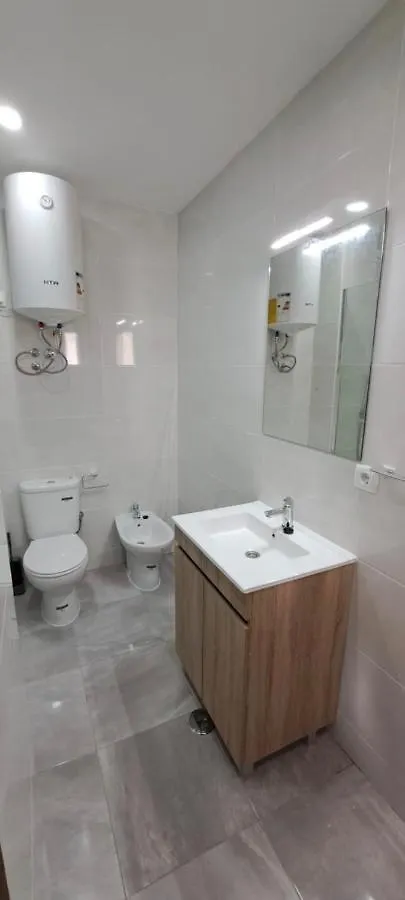 Seaview Apartment 100M From Beach Luz ポルトガル